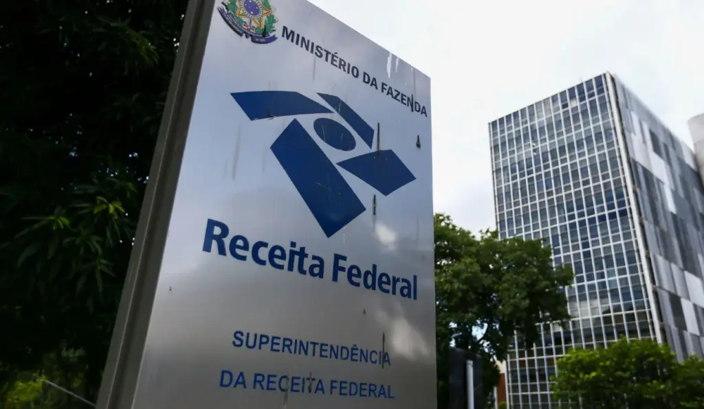 Servidores da Receita Federal são investigados por vazamento de dados de autoridades