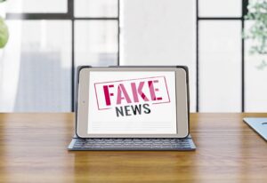 TSE prepara regras rigorosas para o uso de Inteligência Artificial nas eleições de 2026, com multas de até R$ 30 mil por fake news. O tribunal busca combater desinformação e aumentar a transparência nas campanhas.