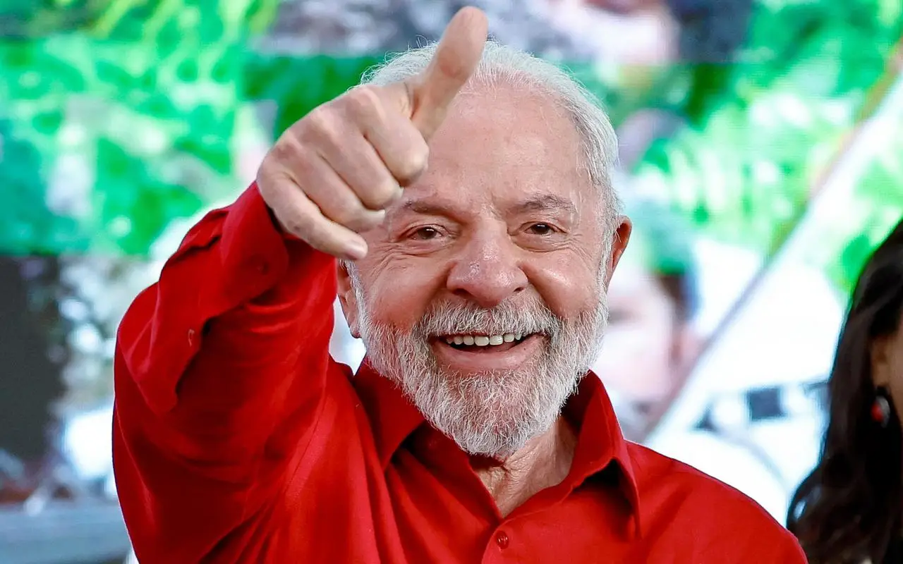 Pesquisa Alfa Inteligência aponta 53% de desaprovação ao governo Lula e empate técnico com Flávio Bolsonaro em cenário de segundo turno