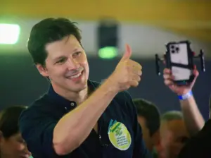 Evento com 3 mil pessoas marca pré-candidatura de Daniel Vilela em Goiás e intensifica disputa política com críticas à oposição