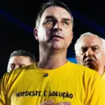 Flávio Bolsonaro inicia pré-campanha no Nordeste e mira ampliar base