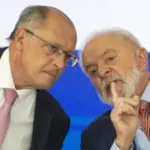 Lula confirma Alckmin como vice e anuncia saída de 14 ministros para eleições