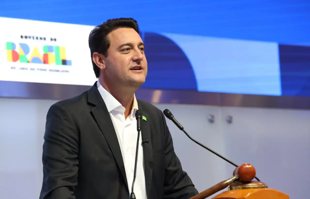 Ratinho Júnior desiste de disputar a Presidência, decide concluir mandato no Paraná e manter atuação política no PSD após deixar o cargo