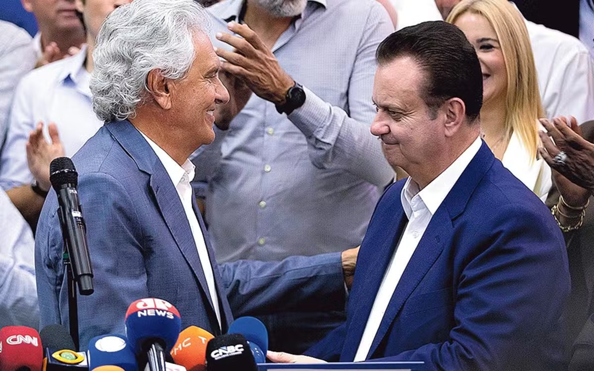 Gilberto Kassab é citado como possível vice de Ronaldo Caiado em chapa presidencial, enquanto articulações políticas e alianças seguem indefinidas