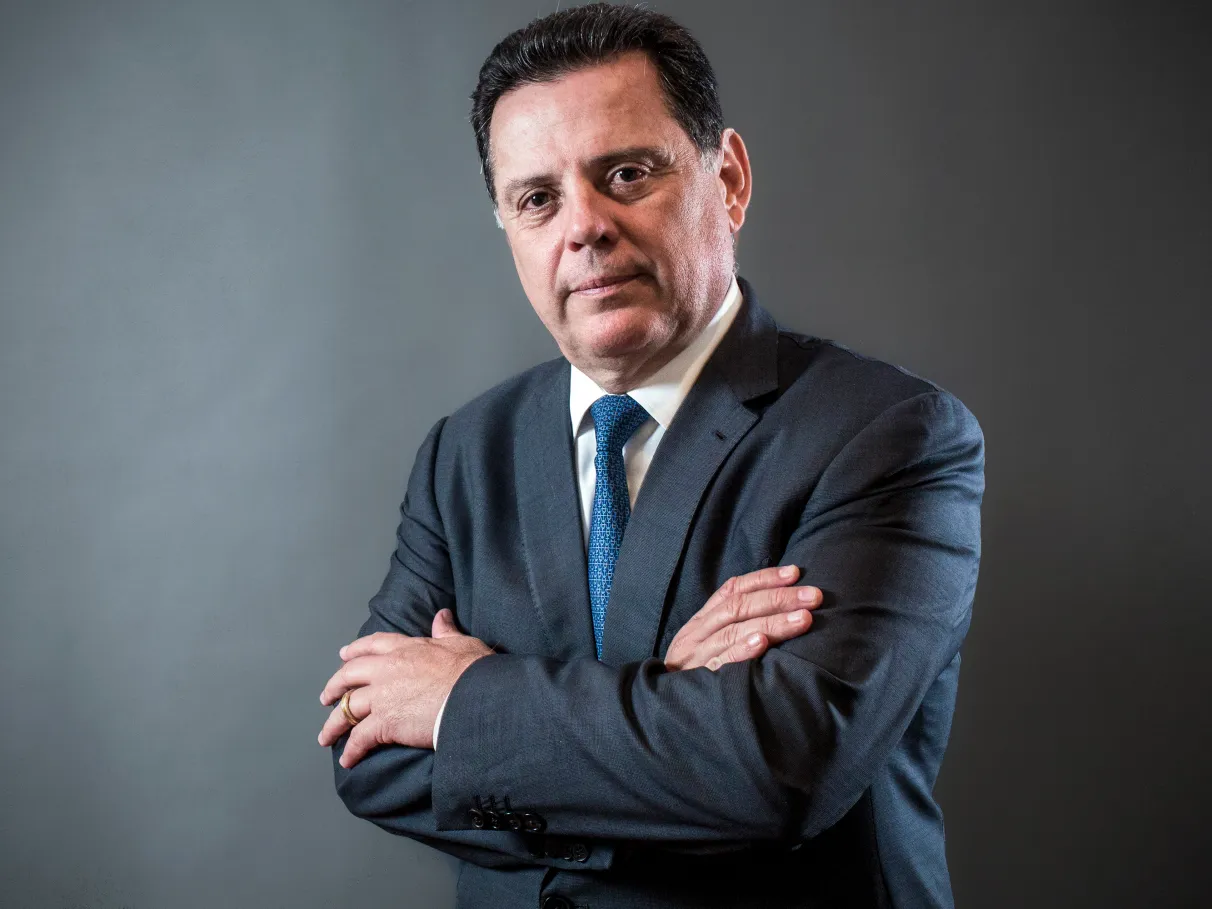 Marconi Perillo intensifica articulações para disputar o governo de Goiás e busca vice ligado ao agro, em meio a desafios políticos e montagem de chapa ao Senado.