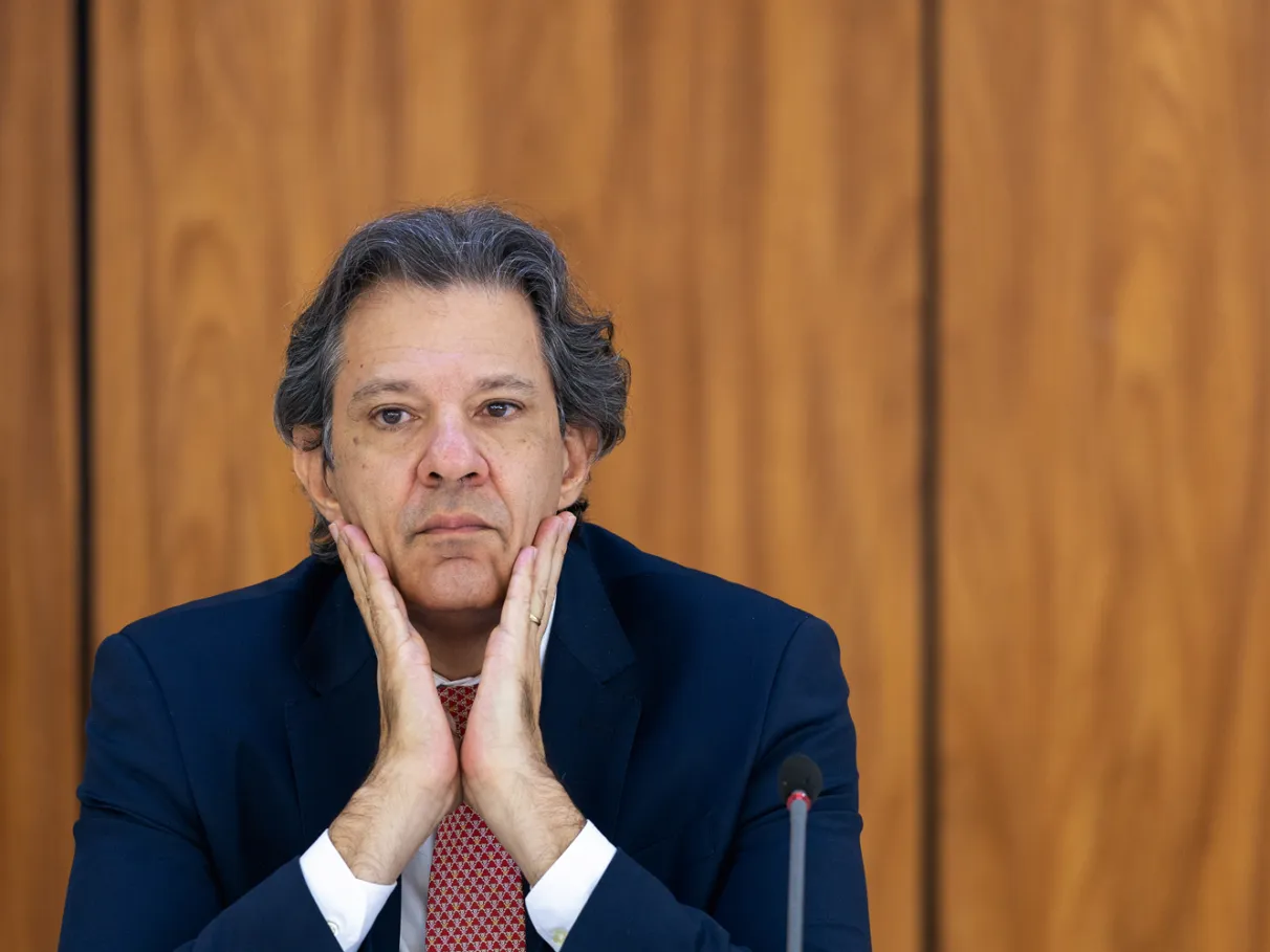 Pesquisa do Paraná Pesquisas mostra Fernando Haddad com 44,9% de rejeição em possível disputa pelo governo de São Paulo, superando Tarcísio de Freitas por mais de 17 pontos