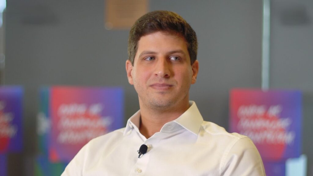 João Campos gastou R$ 609 milhões em festas e publicidade em Recife enquanto enchentes destrói a cidade