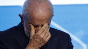 Pesquisa mostra que 51% dos brasileiros não querem reeleição de Lula em 2026 e revela altos índices de rejeição entre possíveis candidatos