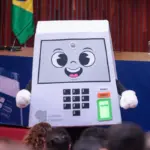 Mascote Pilili do TSE surge em contrato de R$ 6 milhões por ano e levanta atenção sobre gastos