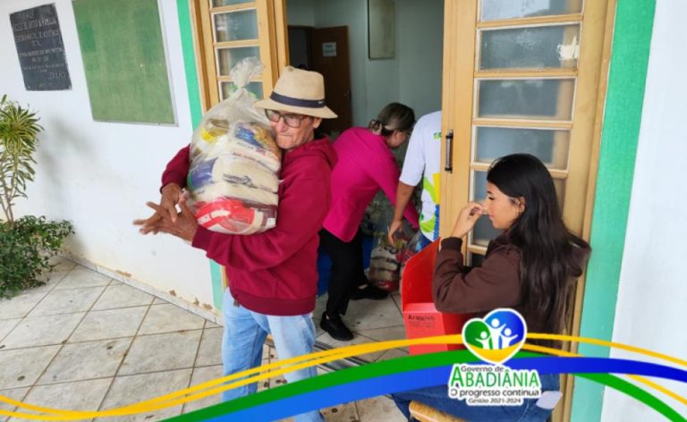 ABADIÂNIA - Entrega de Cestas Básicas no aniversário 71 anos