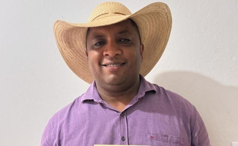 CAVALCANTE GO. Tem o primeiro prefeito reeleito quilombola