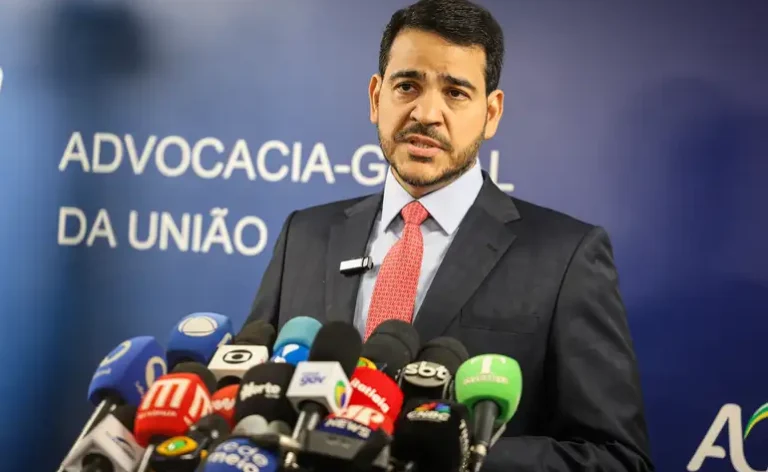 Jorge Messias será sabatinado no Senado no dia 29 para vaga no STF e já conta com pelo menos 47 votos favoráveis para avançar na indicação.