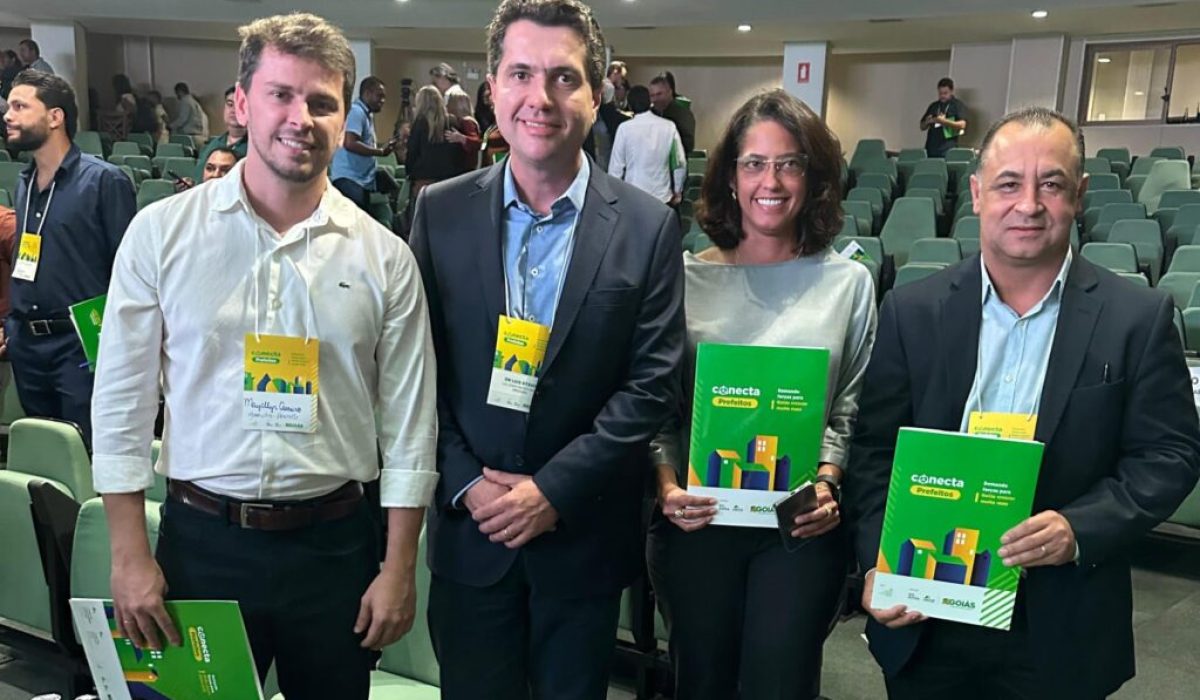 NOVO GAMA - Prefeito Carlinhos do Mangão destaca atuação no “Conecta Prefeitos” em Goiânia