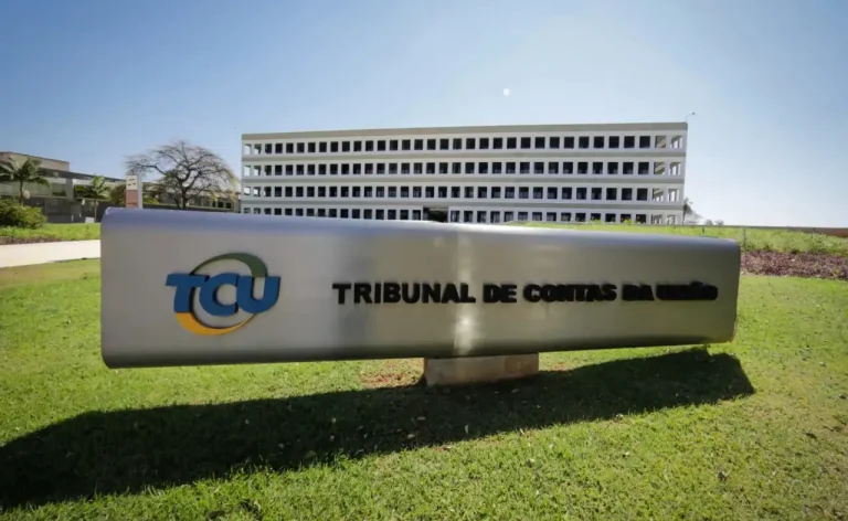 Disputa com 7 candidatos ao TCU expõe divisão na Câmara; votação secreta pode surpreender apesar de favoritismo consolidado.