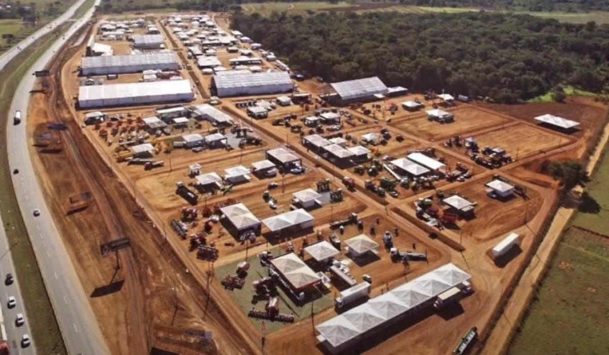 c04cf542-f376-4556-8a47-32f41b91dcf1