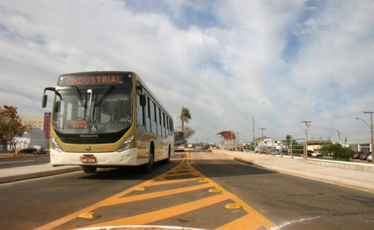 corredor-de-onibus