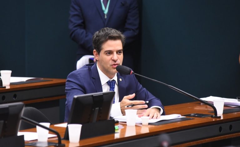 d6b10f44-92f2-4ea1-b3f5-d37bccb98bfe