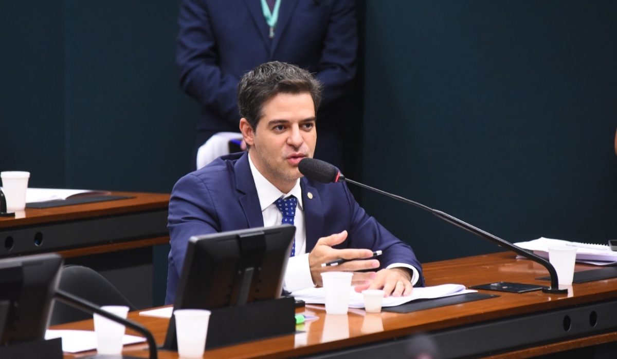 d6b10f44-92f2-4ea1-b3f5-d37bccb98bfe