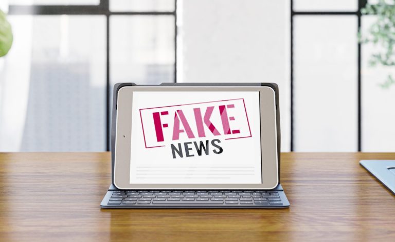 TSE prepara regras rigorosas para o uso de Inteligência Artificial nas eleições de 2026, com multas de até R$ 30 mil por fake news. O tribunal busca combater desinformação e aumentar a transparência nas campanhas.