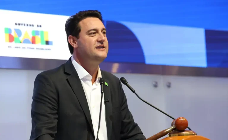 Ratinho Júnior desiste de disputar a Presidência, decide concluir mandato no Paraná e manter atuação política no PSD após deixar o cargo