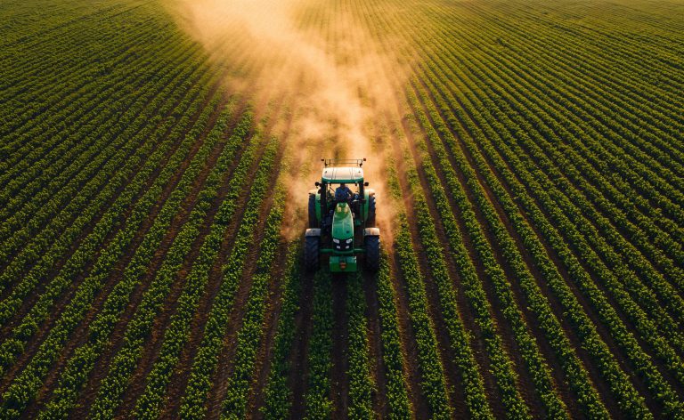 Projeto que extingue a taxa do agro em Goiás completa 4 dias parado na Assembleia Legislativa e gera embate entre aliados e oposição sobre o fim do Fundeinfra.